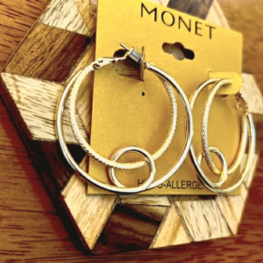 Gold MDTwist  Hoop Earrings